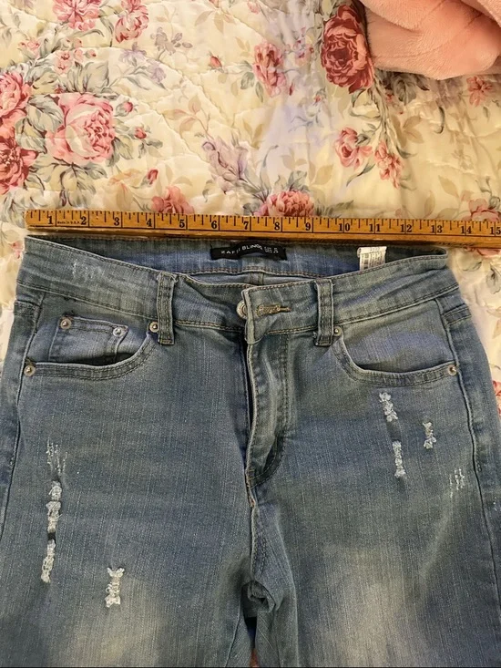 Embroidered Light Denim Skinny Jeans with Floral Detail - Picture 3 of 11